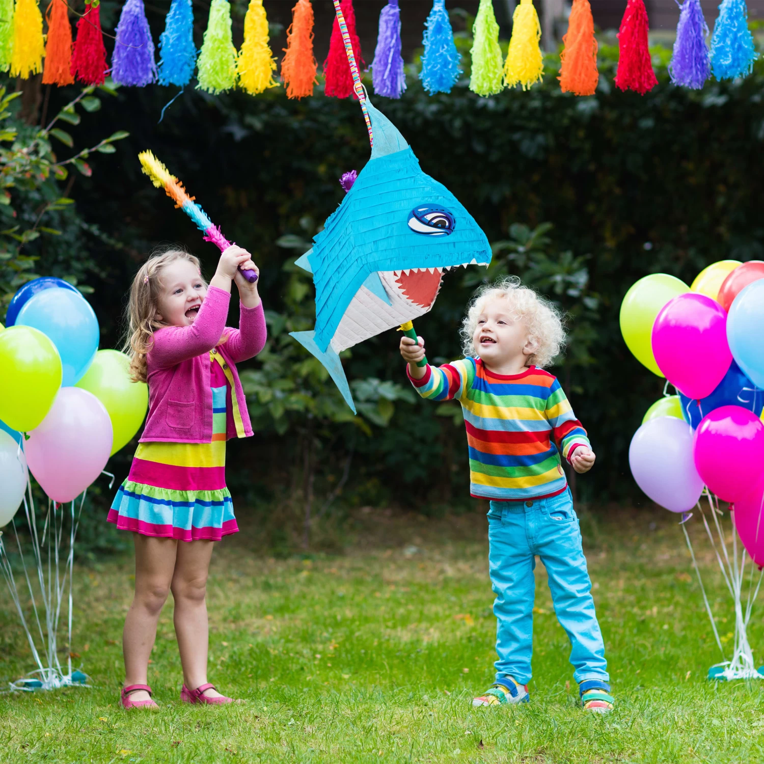 2x Pinata "Hai" In Blau/ Weiß – Bild 2