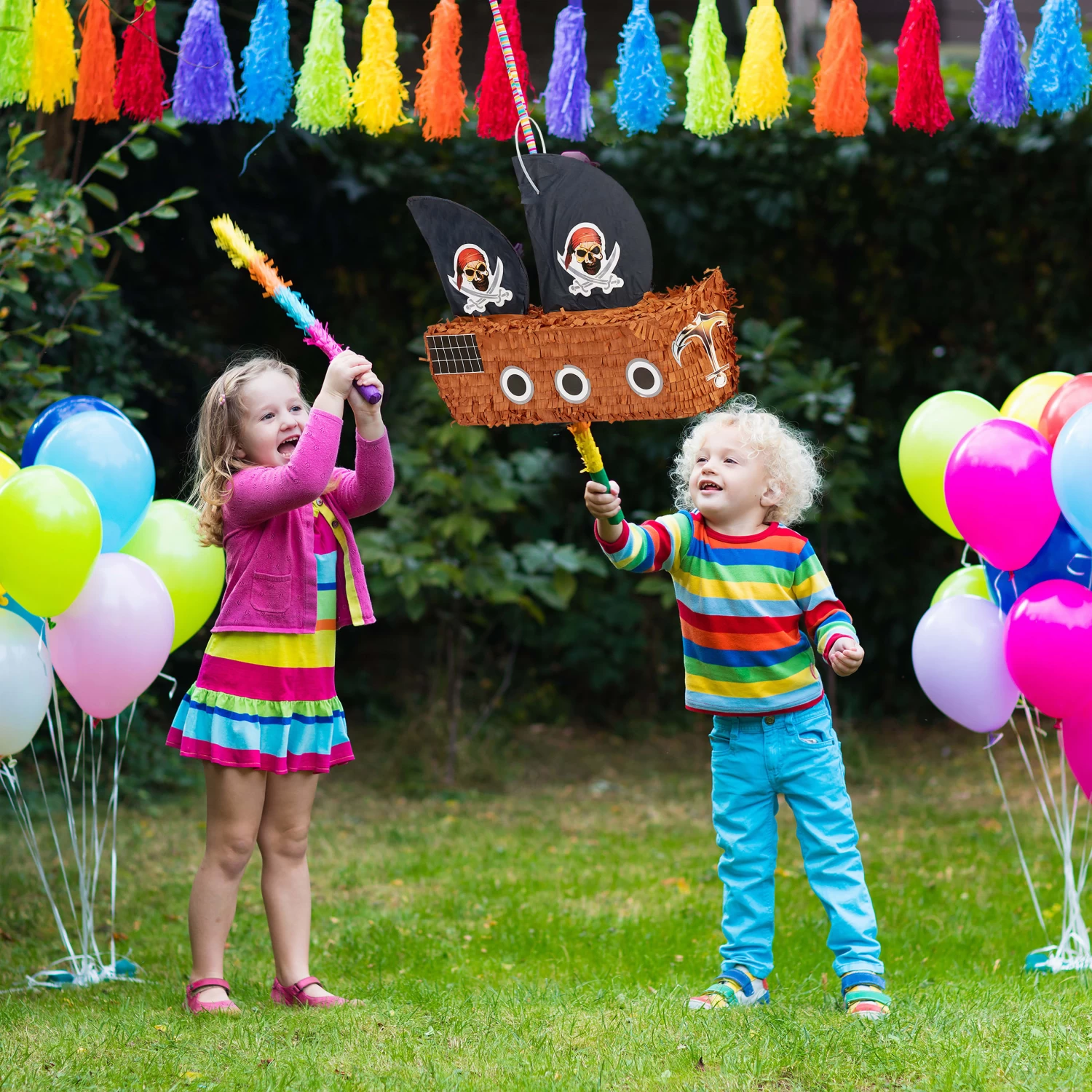 Pinata Piratenschiff In Bunt – Bild 3