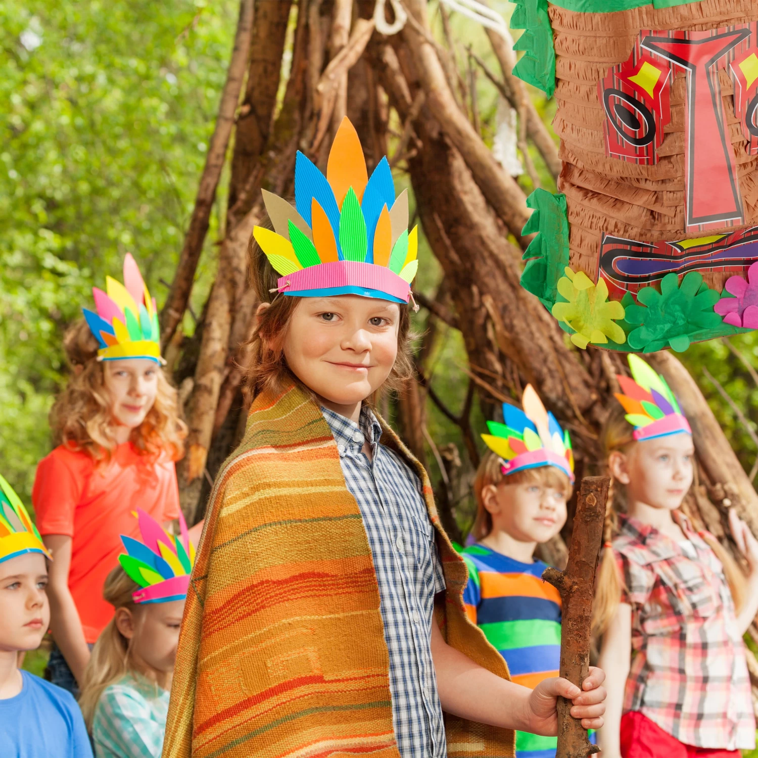 Pinata Tiki In Bunt – Bild 5